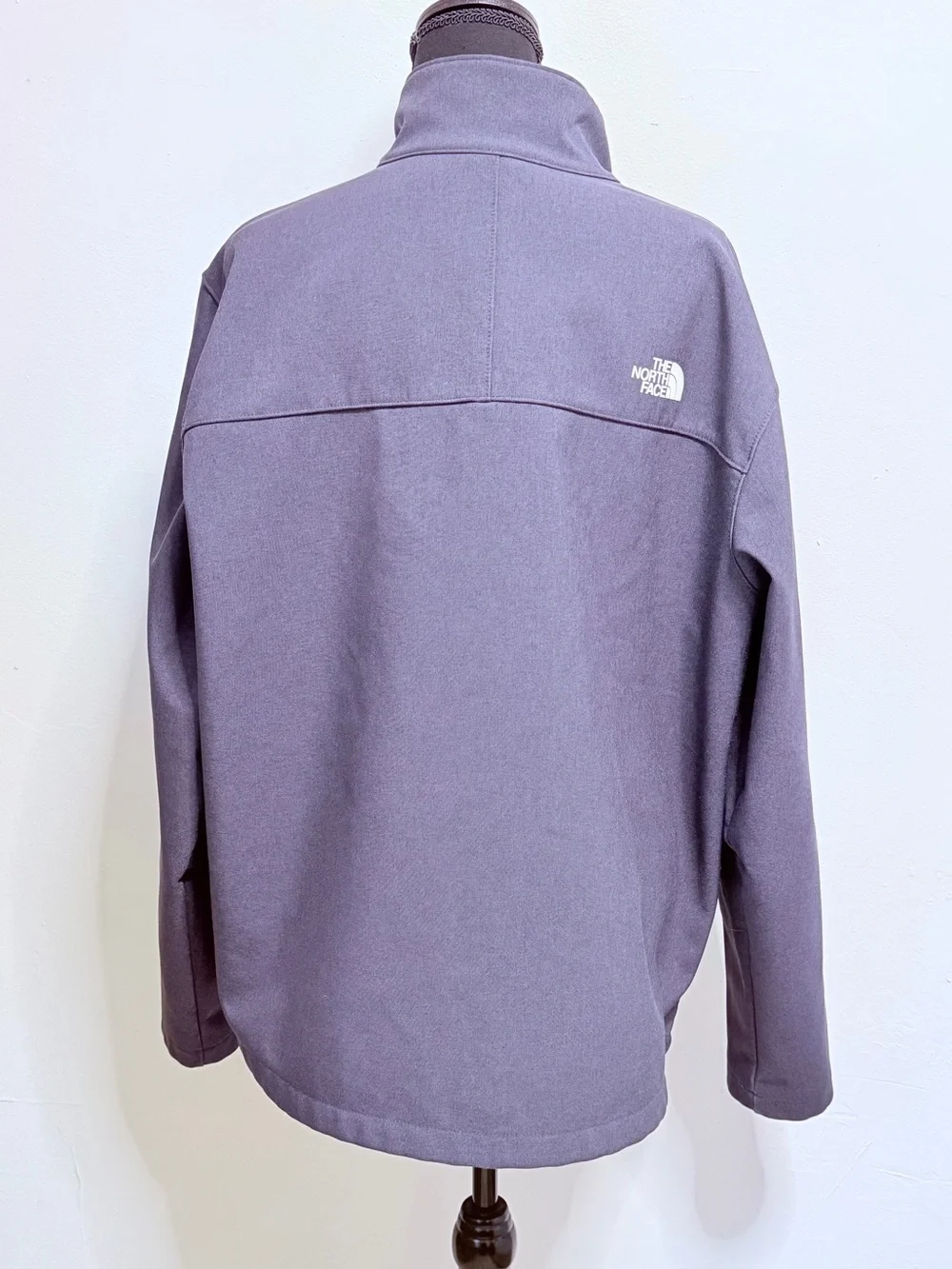 The North Face Men’s Dark Gray Softshell Windwall Jacket XL